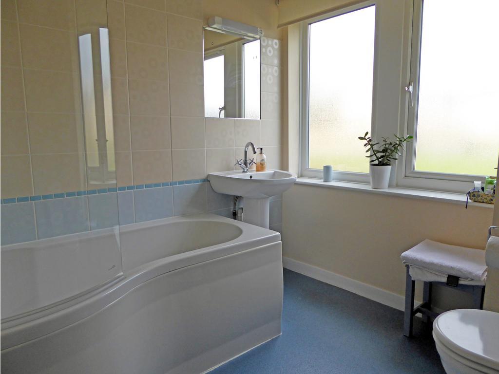 21 Park Lane Bed & Breakfast Corsham Dış mekan fotoğraf