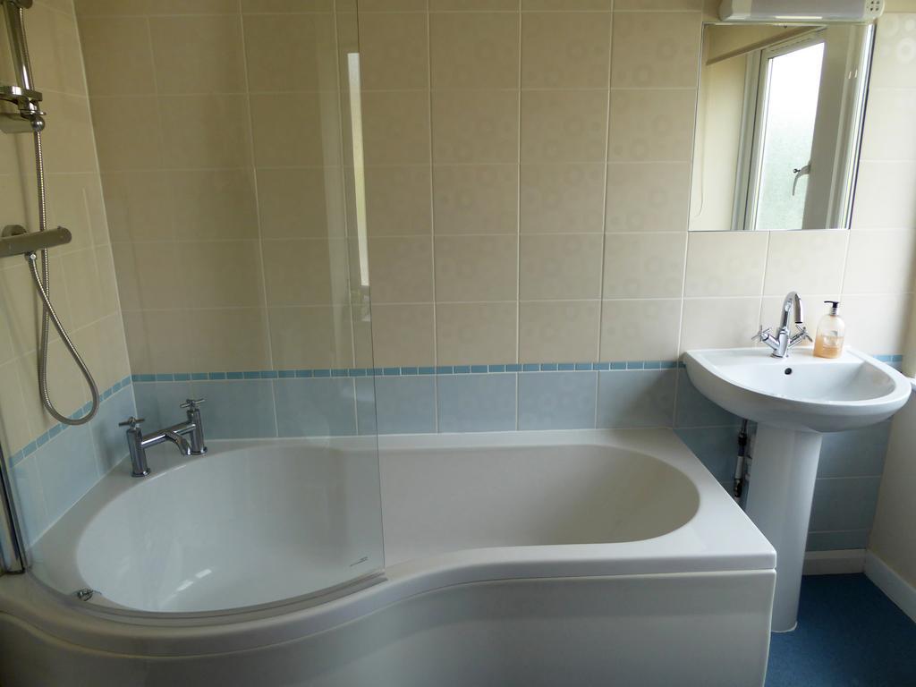 21 Park Lane Bed & Breakfast Corsham Dış mekan fotoğraf