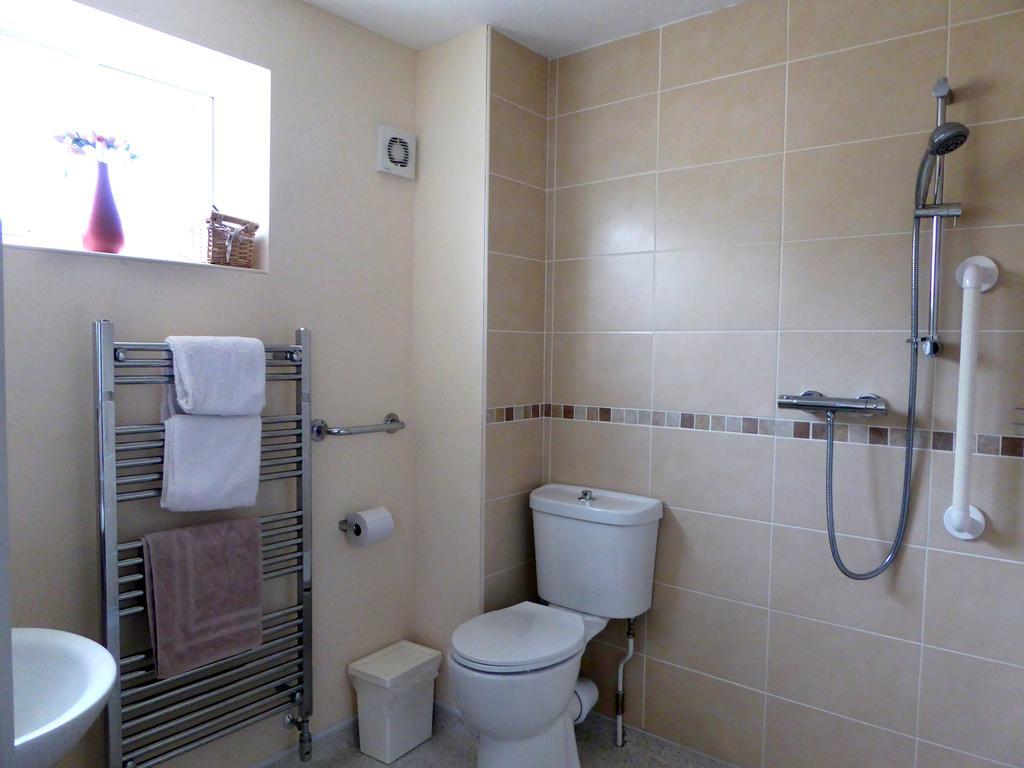 21 Park Lane Bed & Breakfast Corsham Dış mekan fotoğraf